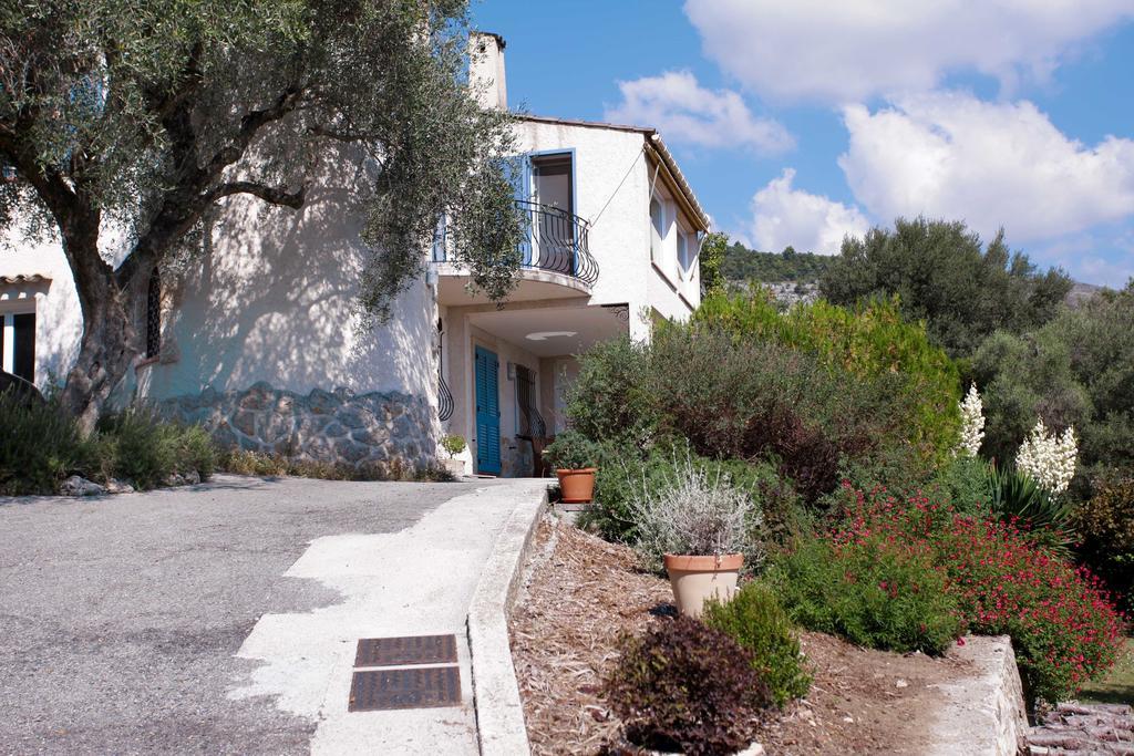 La Tourrette Bed & Breakfast ตูร์เรสส์-ซัวร์-ลูป ห้อง รูปภาพ
