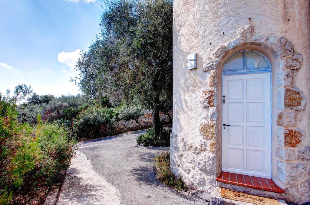 La Tourrette Bed & Breakfast ตูร์เรสส์-ซัวร์-ลูป ห้อง รูปภาพ